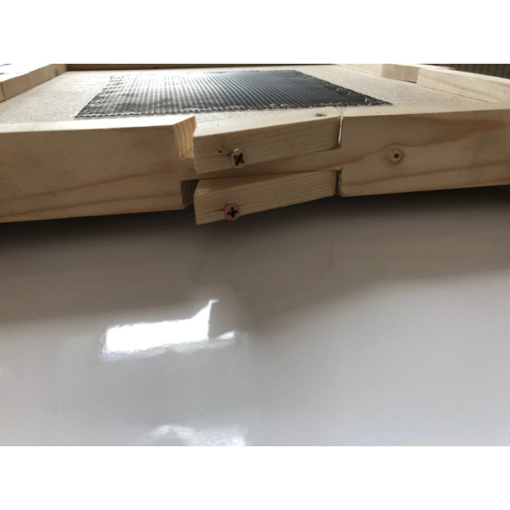 Snelgrove választórács, anyaneveléshez és rajzásgátláshoz